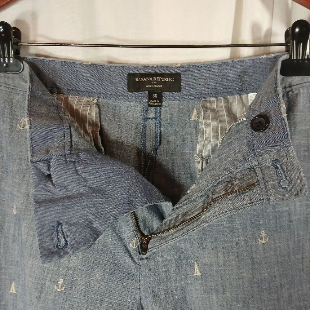 Banana Republic Aiden Shorts Mens 36 Chambray Blue Sailboats Anchors Cotton